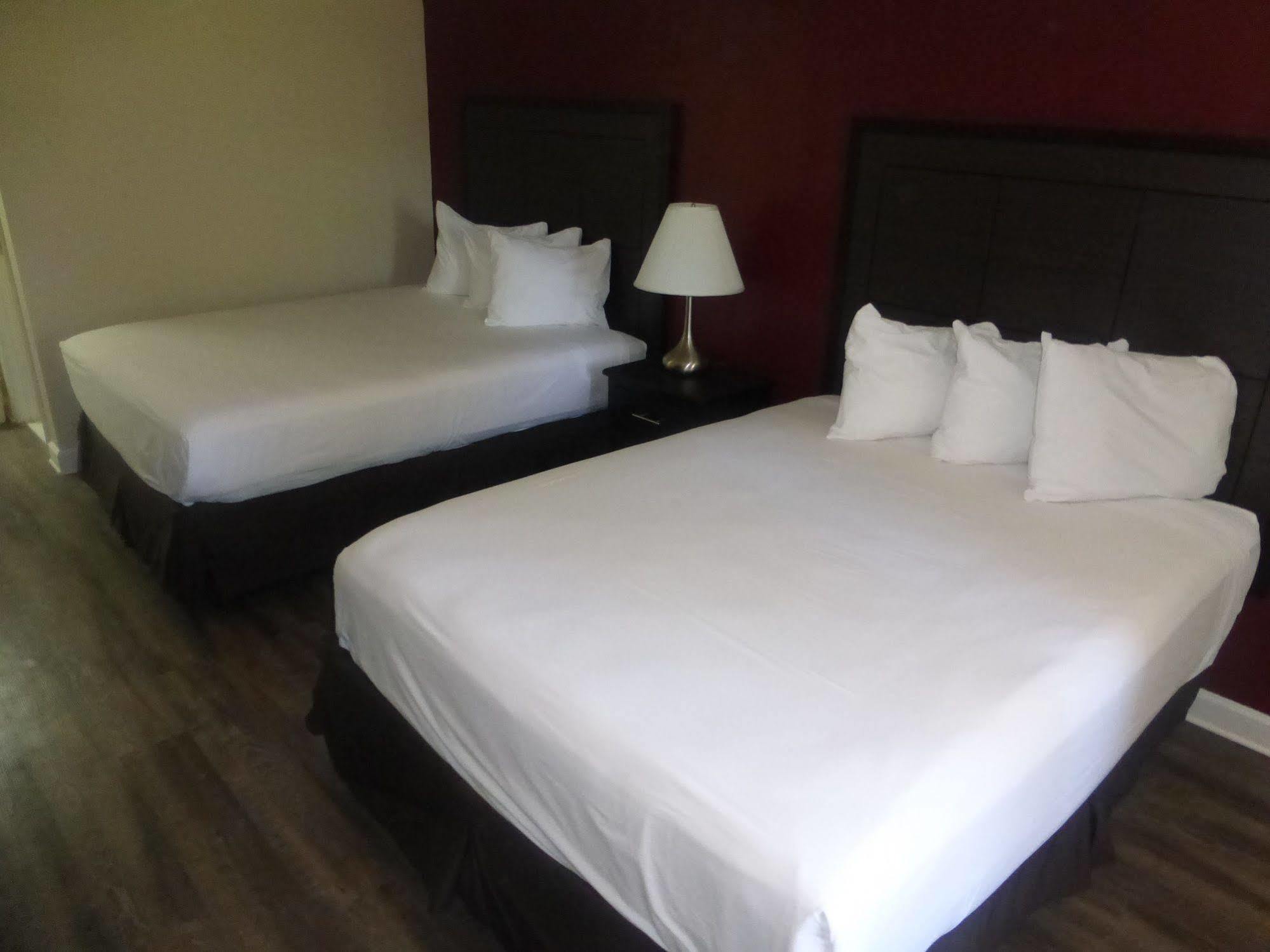 Red Roof Inn Forrest City Bagian luar foto