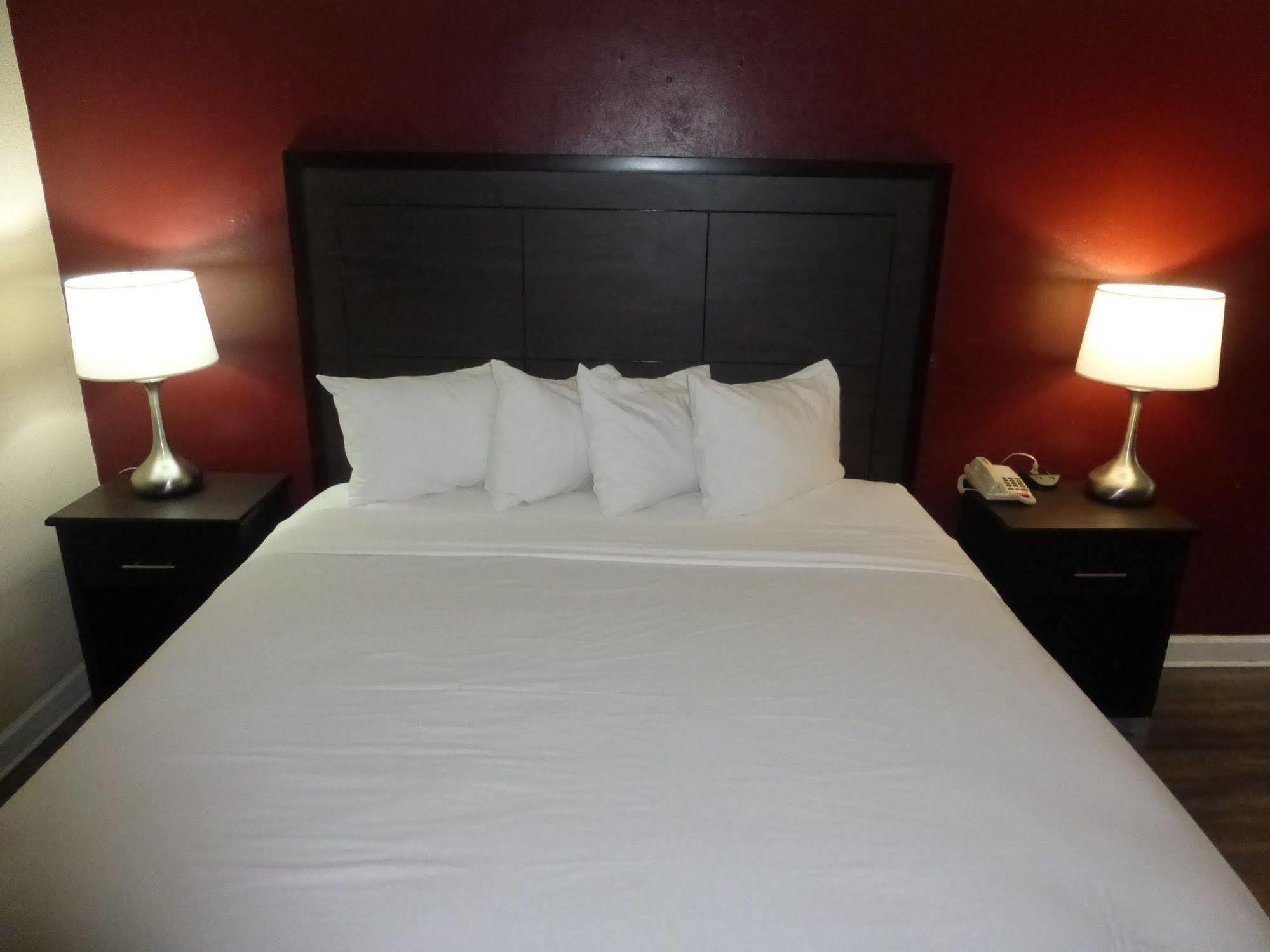 Red Roof Inn Forrest City Bagian luar foto