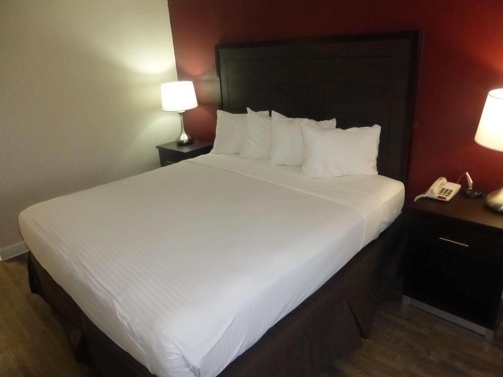 Red Roof Inn Forrest City Bagian luar foto